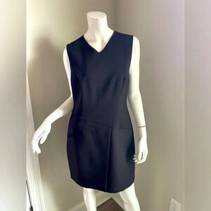 BCBGMaxAria women’s black sheath dress size M